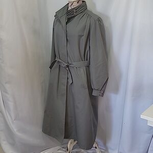 Vintage LONDON FOG 80s Long Coat Removable Wool Lining Pleated Puff High Neck